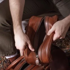 Buffalo Jackson Trading Co. Jefferson Leather Dopp Kit | Elderwood