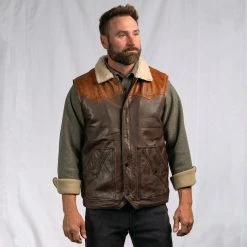 Buffalo Jackson Trading Co. Leather Jackets Jackson Leather Sherpa Vest | Tan & Brown 21 Buffalo Jackson Trading Co. Leather Jackets Jackson Leather Sherpa Vest | Tan & Brown