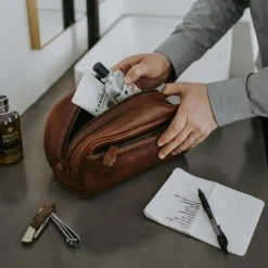 Buffalo Jackson Trading Co. Jefferson Leather Dopp Kit | Elderwood