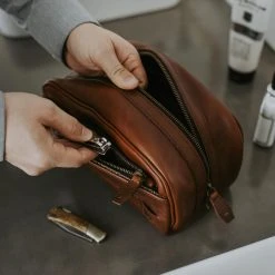 Buffalo Jackson Trading Co. Jefferson Leather Dopp Kit | Elderwood