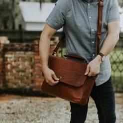 Buffalo Jackson Trading Co. Denver Leather Laptop Messenger Bag | Autumn Brown