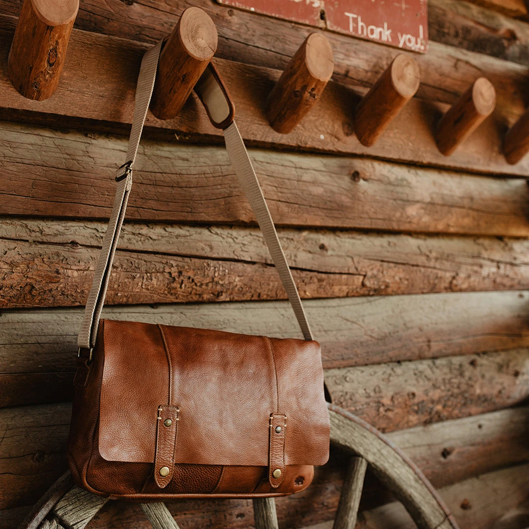 Buffalo Jackson Trading Co. Leather Messenger Bags Walker Leather Messenger Bag | Rustic Tan 9 Buffalo Jackson Trading Co. Leather Messenger Bags Walker Leather Messenger Bag | Rustic Tan
