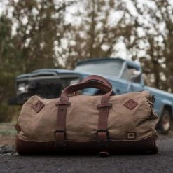 Buffalo Jackson Trading Co. Dakota Waxed Canvas Duffle Bag/Backpack | Field Khaki W/ Chestnut Brown Leather 25 Buffalo Jackson Trading Co. Dakota Waxed Canvas Duffle Bag/Backpack | Field Khaki W/ Chestnut Brown Leather