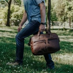 Buffalo Jackson Trading Co. Walker Leather Pilot Bag | Vintage Oak