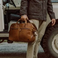 Buffalo Jackson Trading Co. Walker Leather Pilot Bag | Rustic Tan