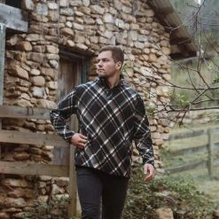 Buffalo Jackson Trading Co. Palmer Fleece Pullover | Berkley Plaid