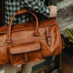 Buffalo Jackson Trading Co. Roosevelt Buffalo Leather Travel Duffle Bag | Amber Brown