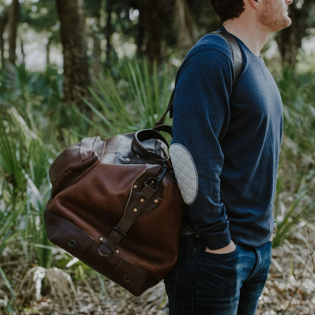 Buffalo Jackson Trading Co. Dakota Leather Oversized Travel Bag | Chestnut Brown W/ Dark Hazelnut Leather Duffle Bags 8 Buffalo Jackson Trading Co. Dakota Leather Oversized Travel Bag | Chestnut Brown W/ Dark Hazelnut Leather Duffle Bags