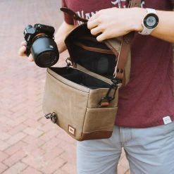 Buffalo Jackson Trading Co. Dakota Waxed Canvas Camera Bag | Field Khaki W/ Chestnut Brown Leather Outlet