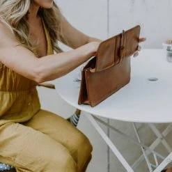 Buffalo Jackson Trading Co. Chelsea Leather Clutch | Honey Brown