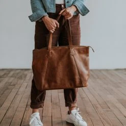 Buffalo Jackson Trading Co. Walker Leather Tote Bag | Rustic Tan